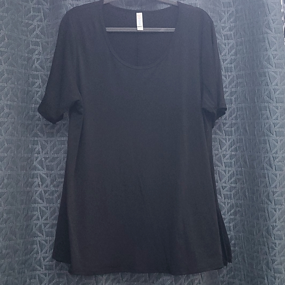 Lularoe perfect tee